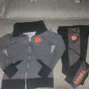 Med Clemson Tigers sweet suit